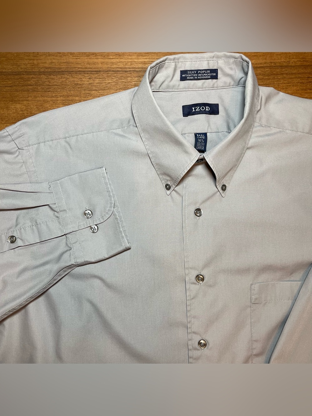 Izod Men's Button-Down Dress Shirt — Light Gray